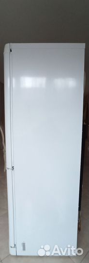 Холодильник indesit