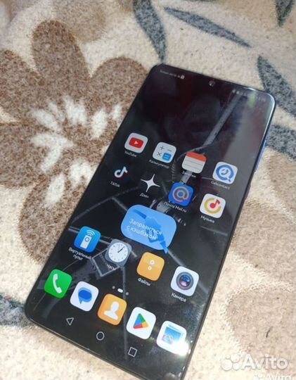 HUAWEI Mate 20, 6/128 ГБ