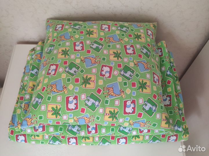 Детское одеяльце и подушка
