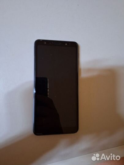 Samsung Galaxy A7 (2018), 4/64 ГБ