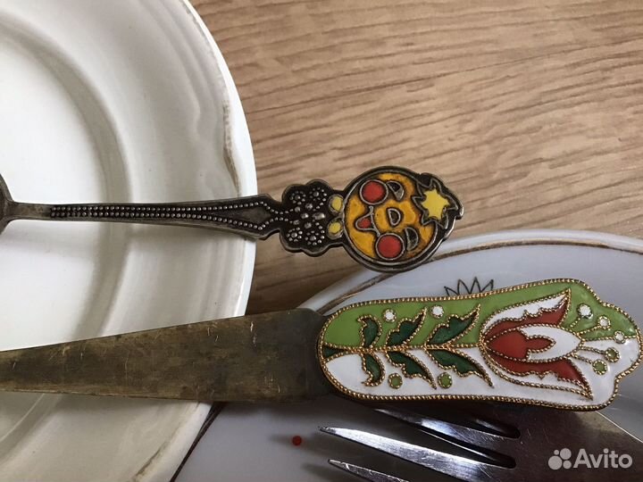 Вилки ложки ножи