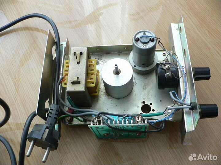 Электропривод с регулятором