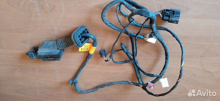 Проводка двери правой передней Hyundai Solaris 2