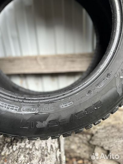 Nokian Tyres Hakkapeliitta 9 235/55 R17