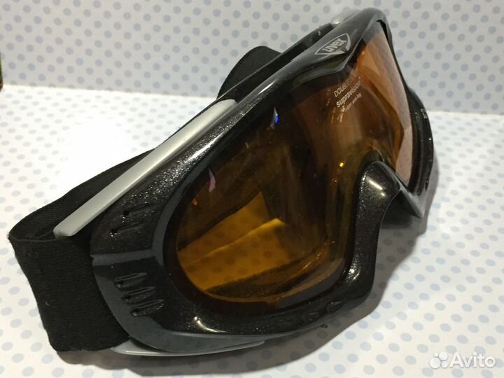 Горнолыжные очки Uvex