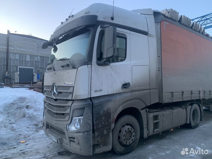 Съемная жесткая тонировка на тягач MB Actros Kamaz