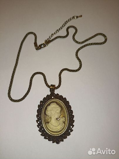 Колье Камея