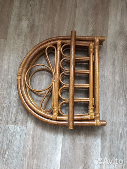 Подставка под винные бутылки