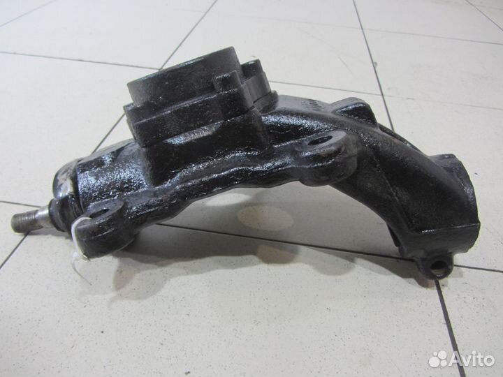 Кулак передний правый Форд