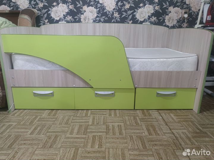Детская кровать бу