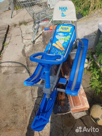 Детский снегокат бу