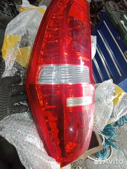 Фонарь задний Hyundai Grand Starex