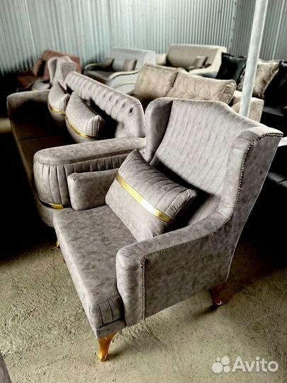 Диван и кресла манго