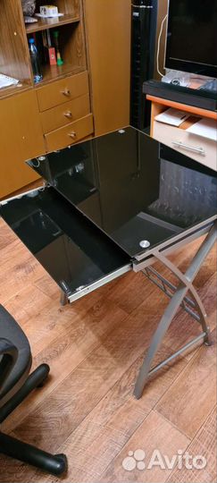 Стол для ноутбука
