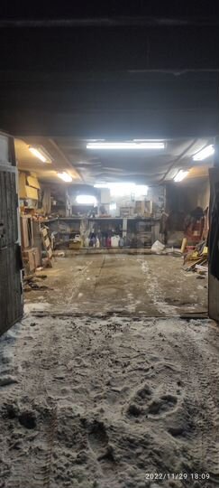 Гараж, > 30 м²