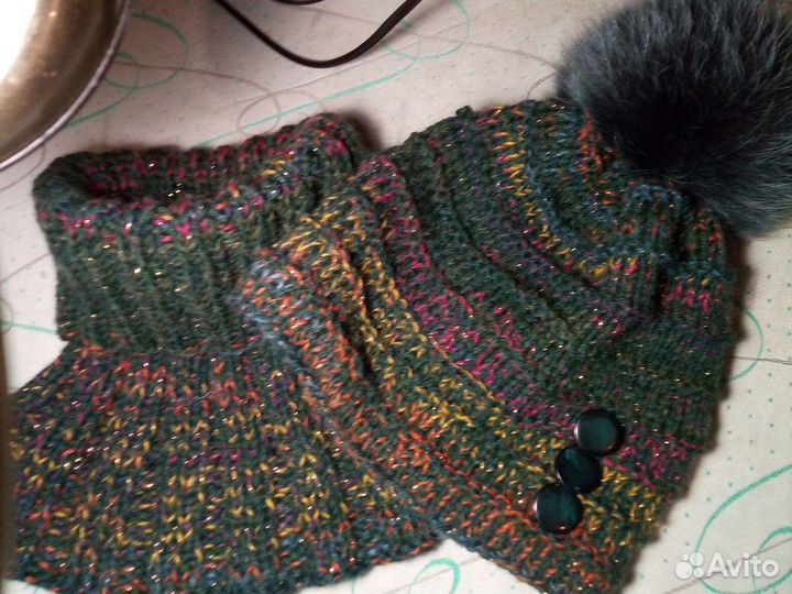 Шапка женская и манишка шерсть 90