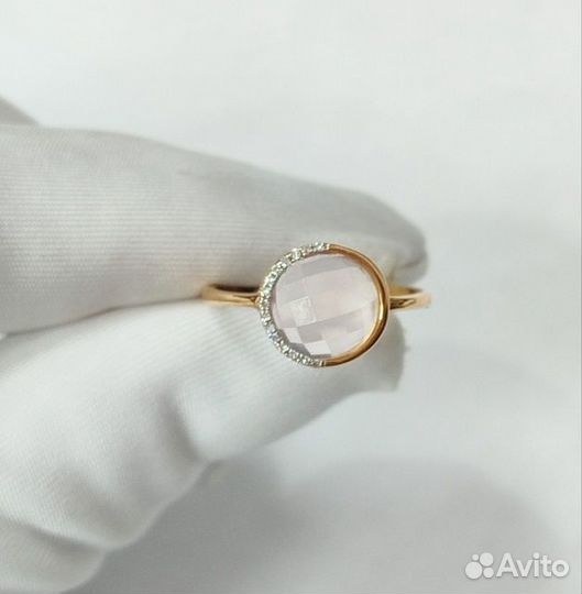 Золотое кольцо с камнем 17,5р