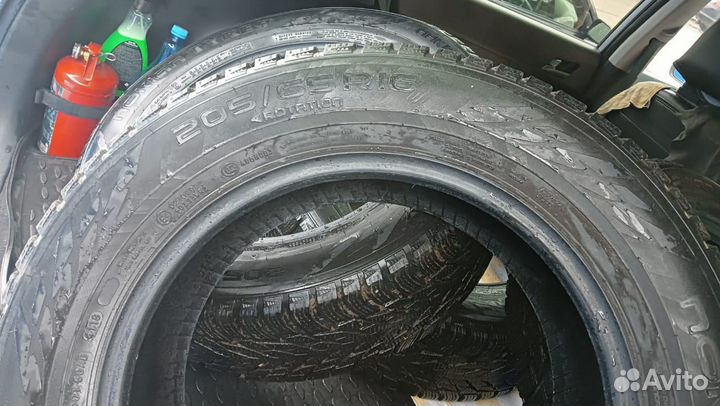 Nokian Tyres Hakkapeliitta R3 205/65 R16
