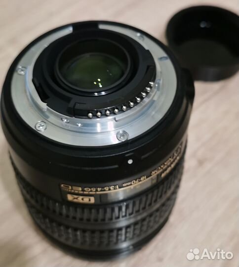 AF-S DX Zoom-Nikkor ED 18-70mm f/3.5-4.5 G SWM IF