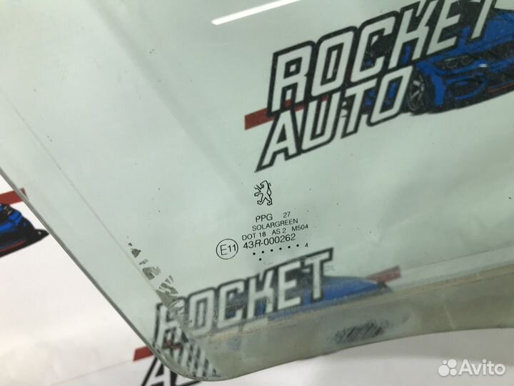 Стекло передней правой двери Peugeot 407 9202G3