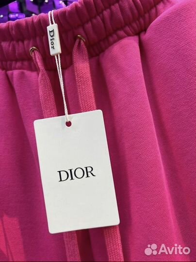 Спортивный костюм женский