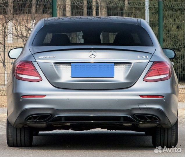 Спойлер на Mercedes W213 черный глянец