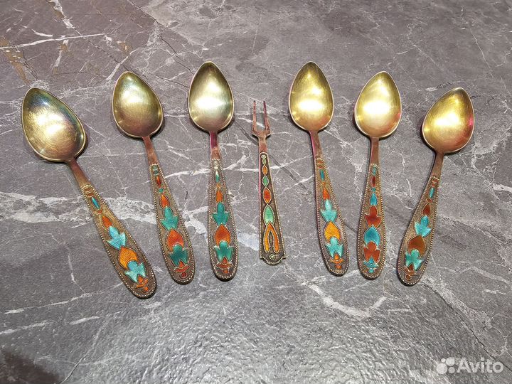 Серебряные ложки с эмалью