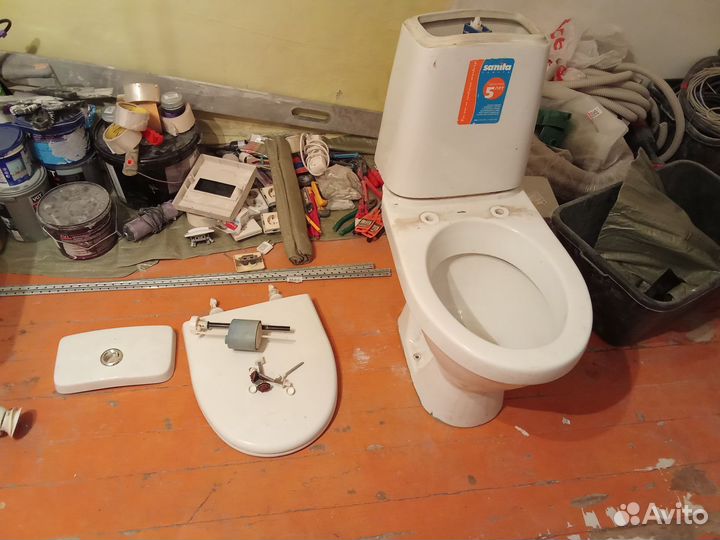 Унитазы и бачки бу