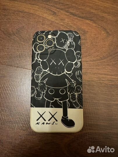 Чехлы на iPhone 12 pro