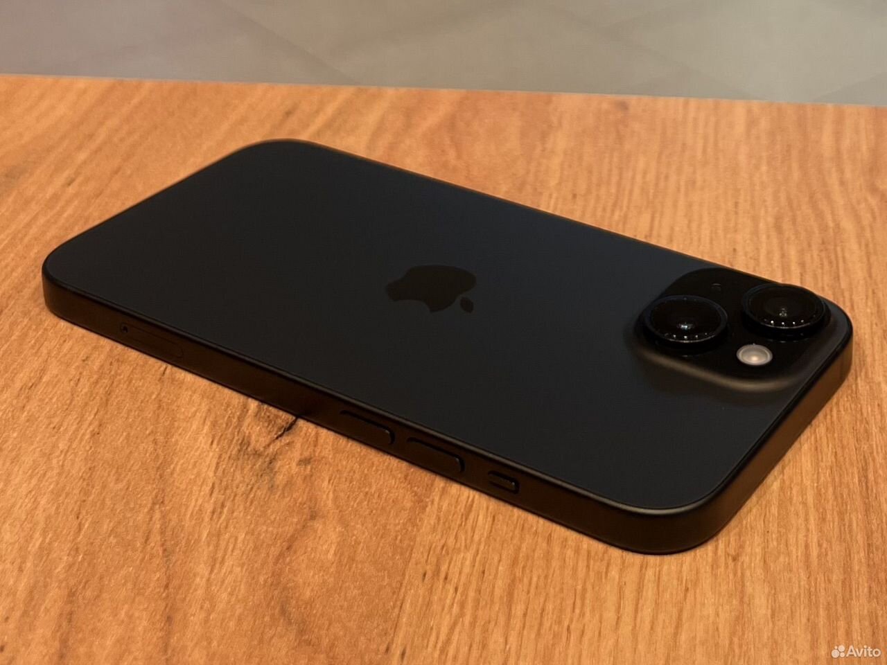 iPhone 15, 128 ГБ, SIM + eSIM