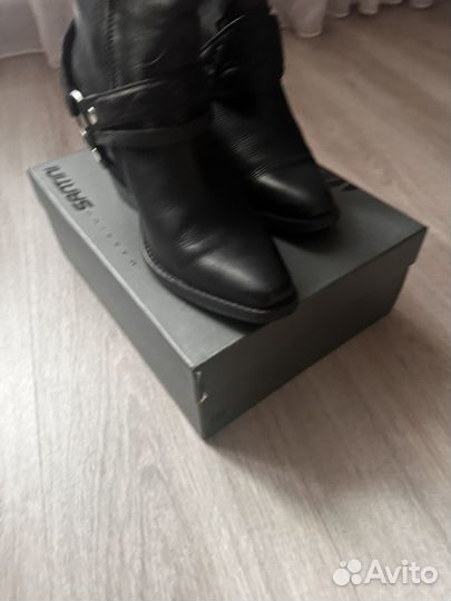 Казаки женские mango