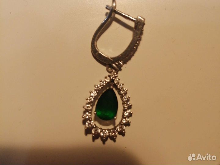 Серебряная серьга