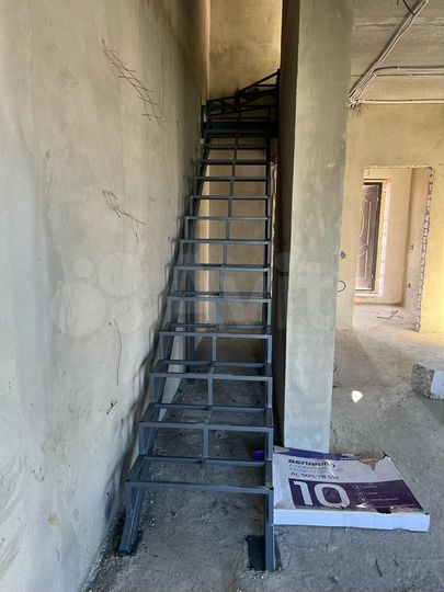 4-к. квартира, 140 м², 1/2 эт.