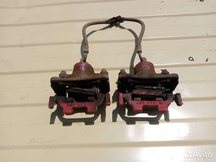 Супорта задние infiniti g35 v36 VQ35HR 2006