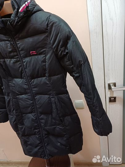 Демисезонный пуховик Li-ning 44 размера