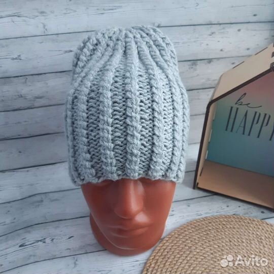 Шапка женская вязаная ручная работа