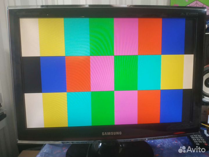 Широкоформатный монитор Samsung SyncMaster T200N