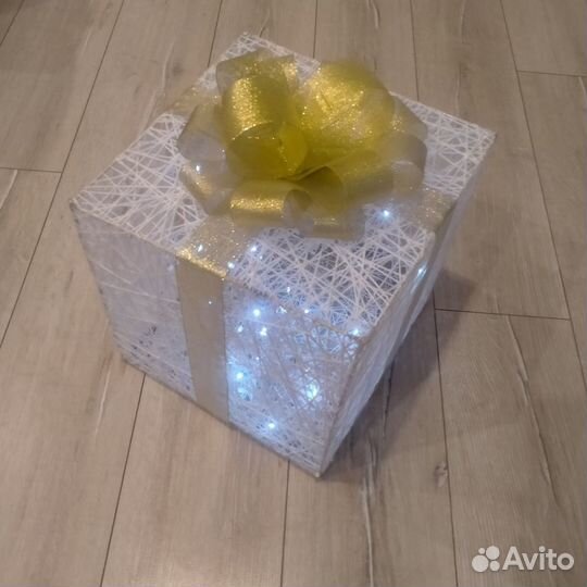 Светящиеся украшение к новому году для дома подаро