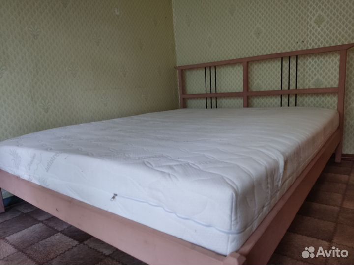 Кровать IKEA двуспальная