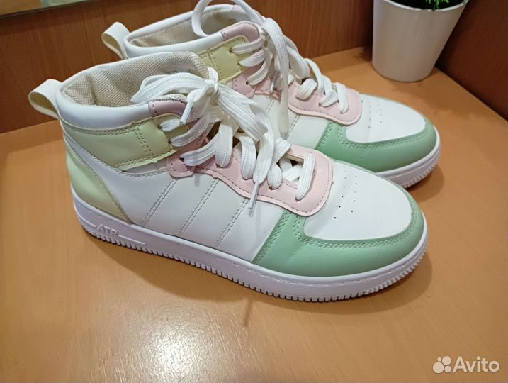 Обувь разная