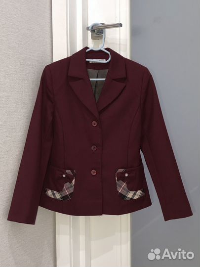 Школьная бордовая форма Oreana в1-2 класс