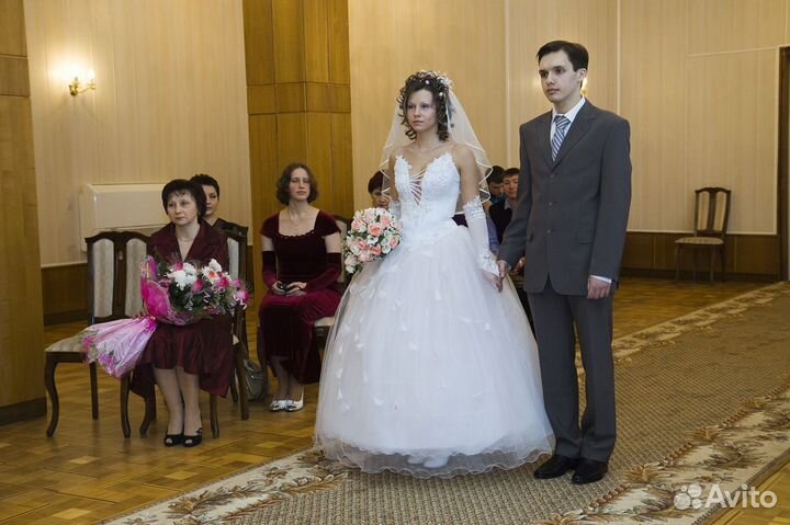 Свадебное платье