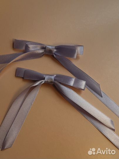 Бант атласный на заколке