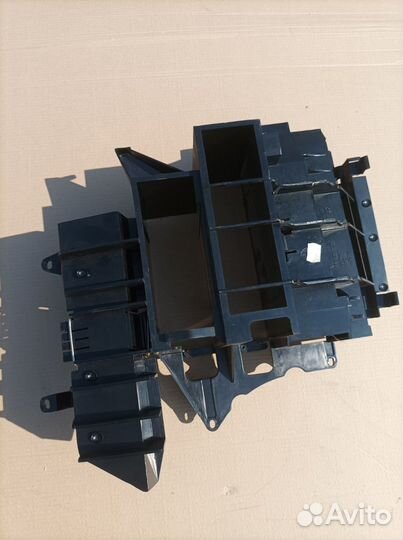 Кронштейн Для Cd-Чейнджера Volkswagen Passat B5+