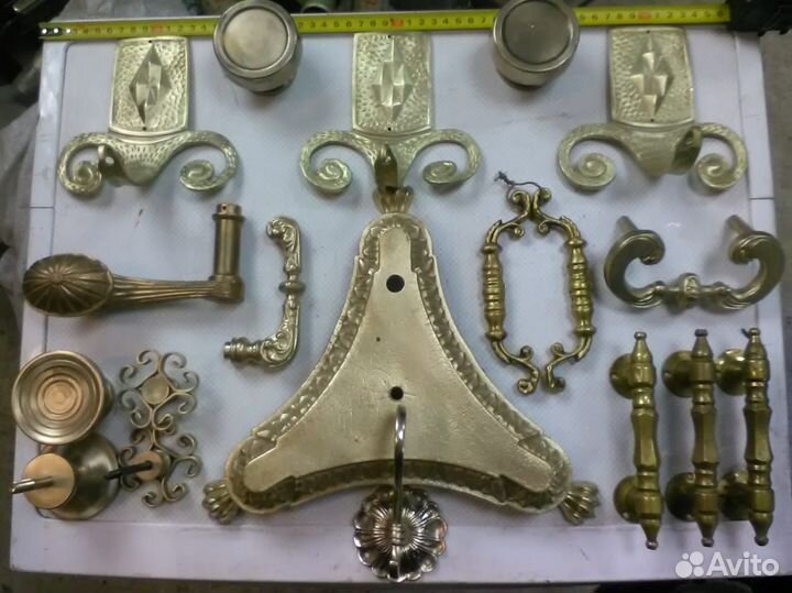 Бронзовые вещи старой эпохи