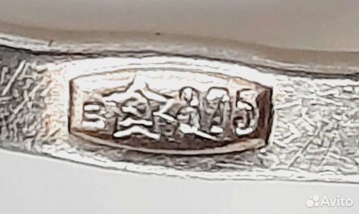 Перстень с светло-розовым камнем. Серебро 875пр