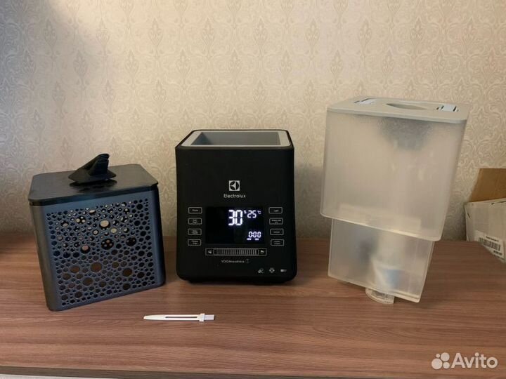 Увлажнитель воздуха Electrolux EHU-3810D