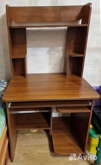 Стол компьютерный с полкой, ширина 80 см