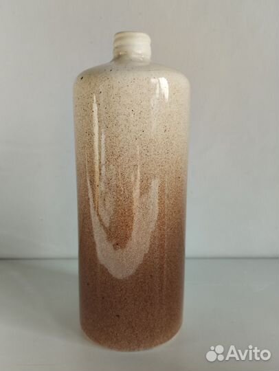 Керамическая бутылка - ваза