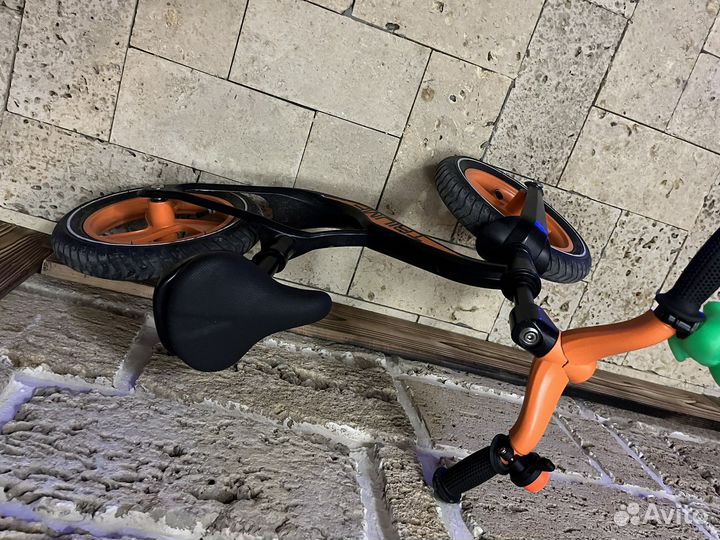 Беговел Triumf Active